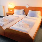 Waldhotel Feldbachtal 3* Neuhaus am Rennweg