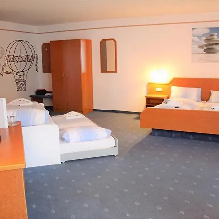 Waldhotel Feldbachtal Hotel Neuhaus am Rennweg