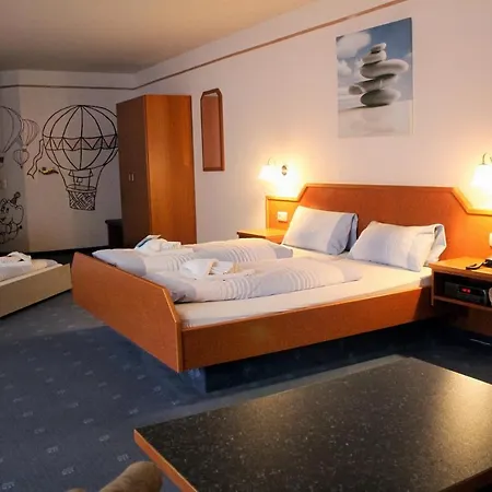 Hotel Waldhotel Feldbachtal Neuhaus am Rennweg