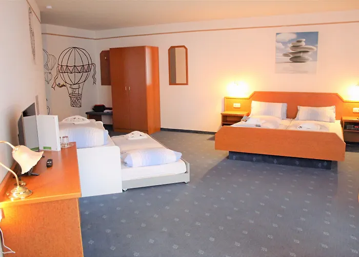 Waldhotel Feldbachtal Hotel Neuhaus am Rennweg